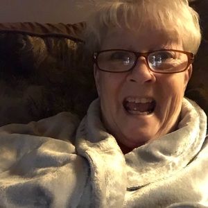 Meet your Posher, Renee